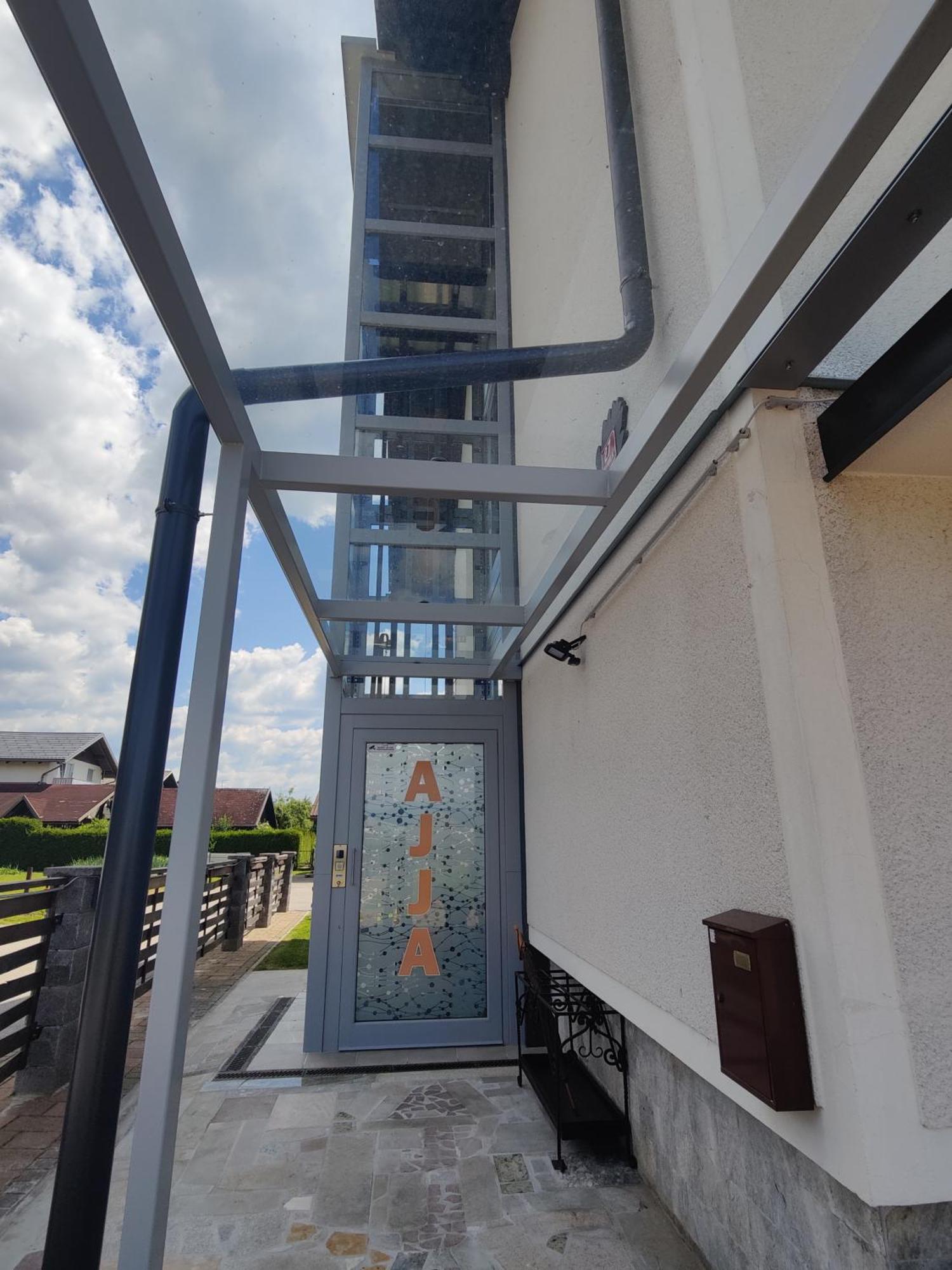 Apartma Ajja Šenčur المظهر الخارجي الصورة